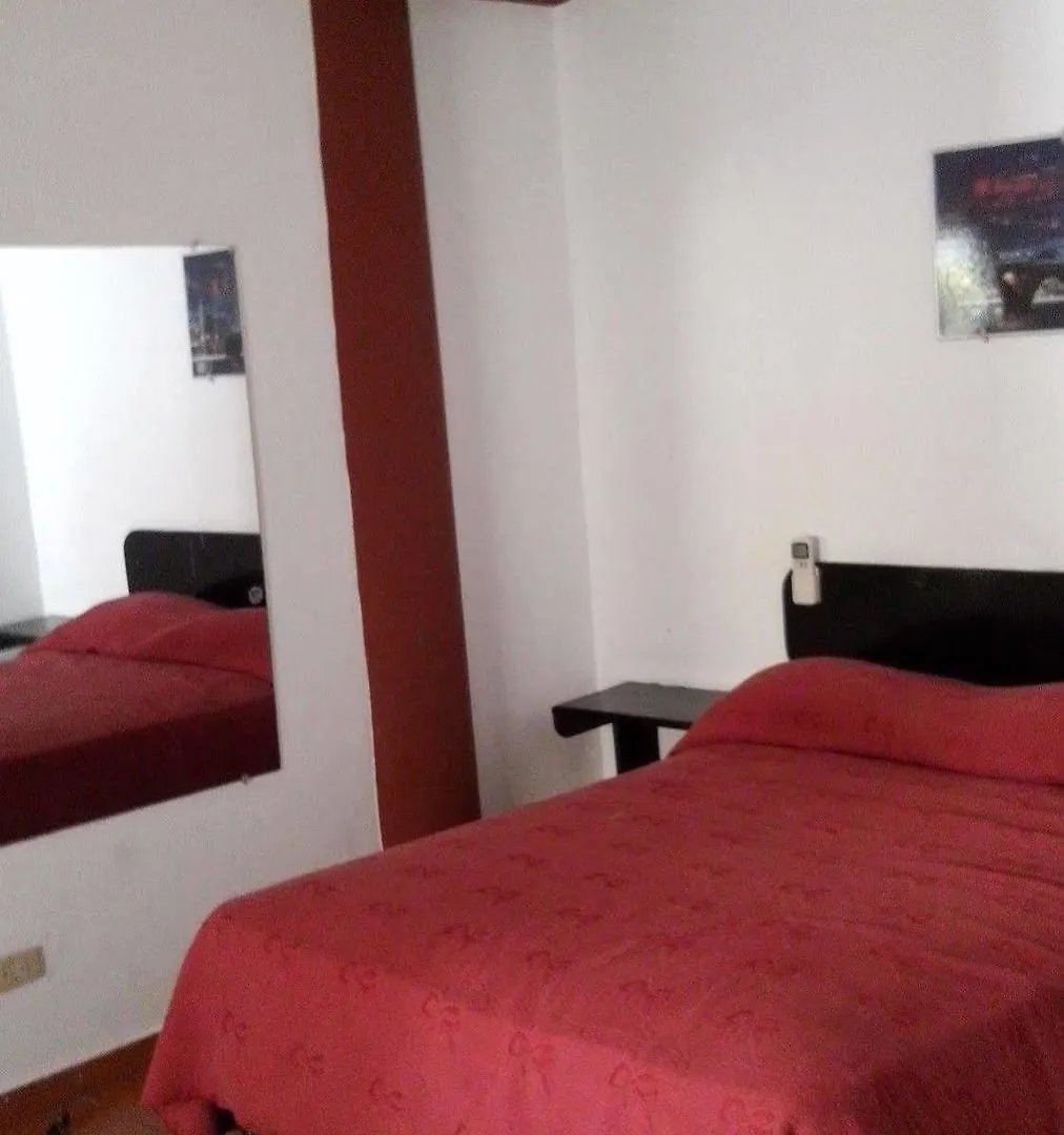 Hostal Condo-Parque Санто-Доминго Хостел